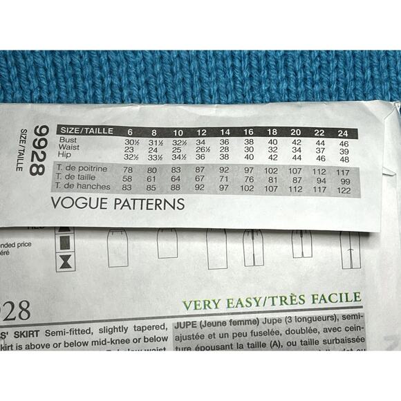 Vogue sewing pattern 9928 straight skirt knee midi 14 16 18 - Picture 6 of 10